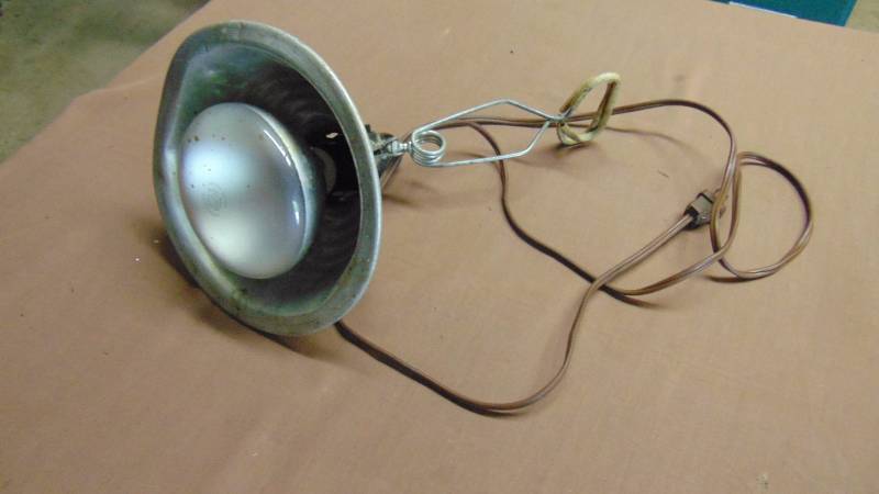 lot 275 image: Clamp Light