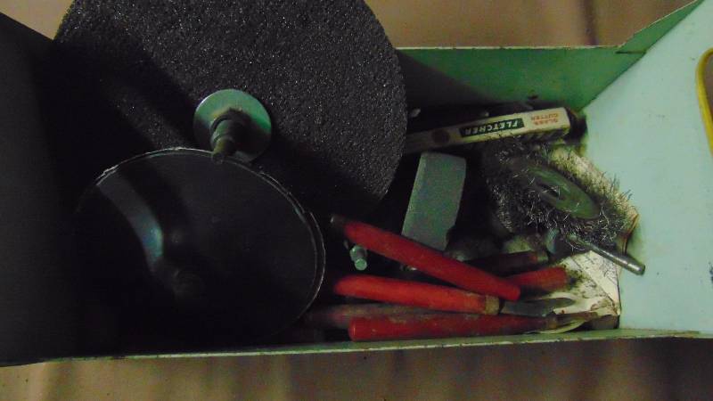 lot 295 image: Misc Tools