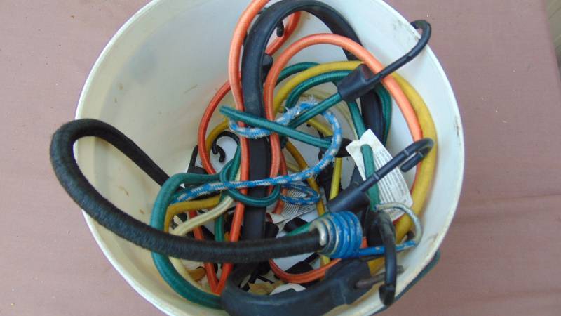 lot 307 image: Bungee Cords