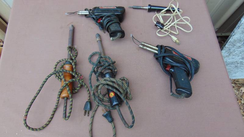 lot 316 image: Lot of Soder Guns
