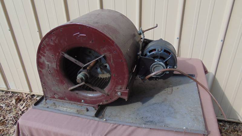 lot 343 image: Squirrel cage Fan
