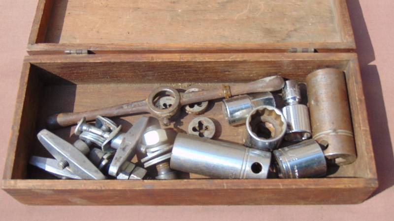 lot 374 image: Misc Tool Dies & Parts