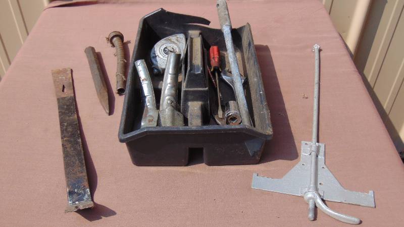 lot 378 image: Misc Hand Tools