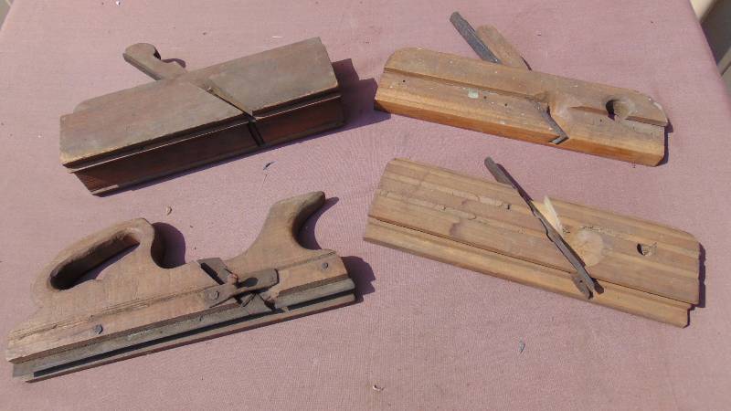 lot 386 image: Vintage Wooden Planers