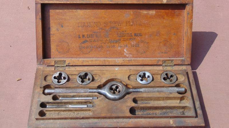 lot 389 image: Vintage Taps and Dies