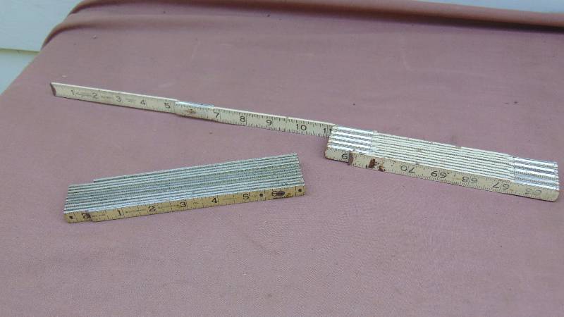 lot 394 image: Vintage Tape Measures