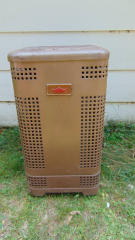 lot 407 image: Fuel Oil Stove
