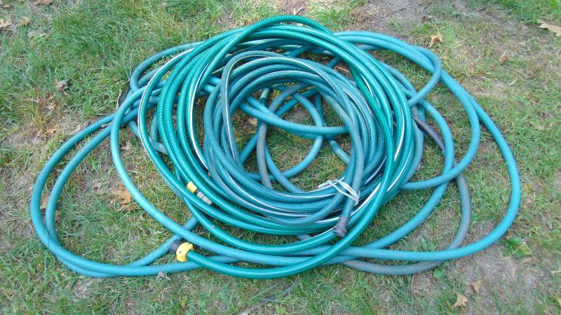 lot 410 image: Garden Hoses