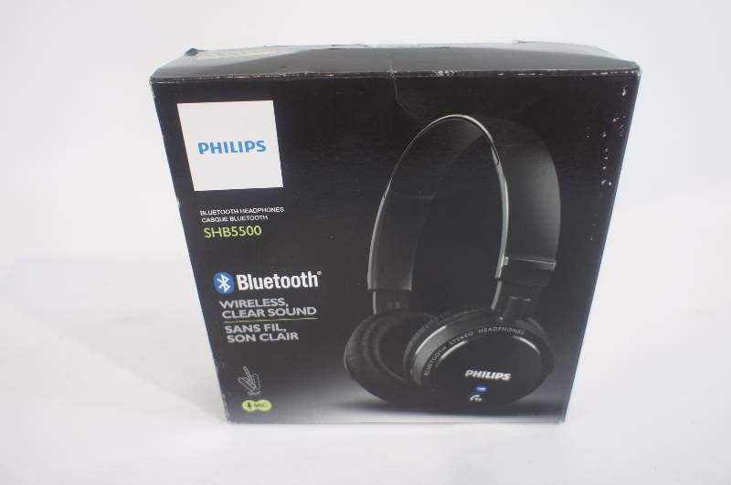 lot 7 image: Philips Wireless Bluetooth Headphones, Black