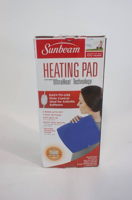 lot 8 image: Sunbeam Standard Size Heating Pad With Ultraheat Technology Blue