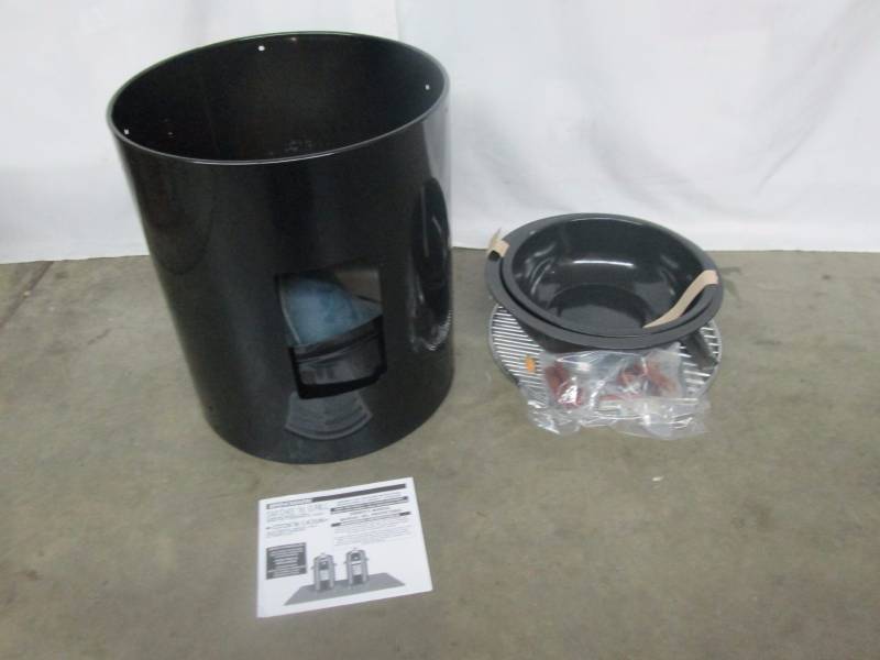 lot 11 image: Brinkmann Charcoal Smoker