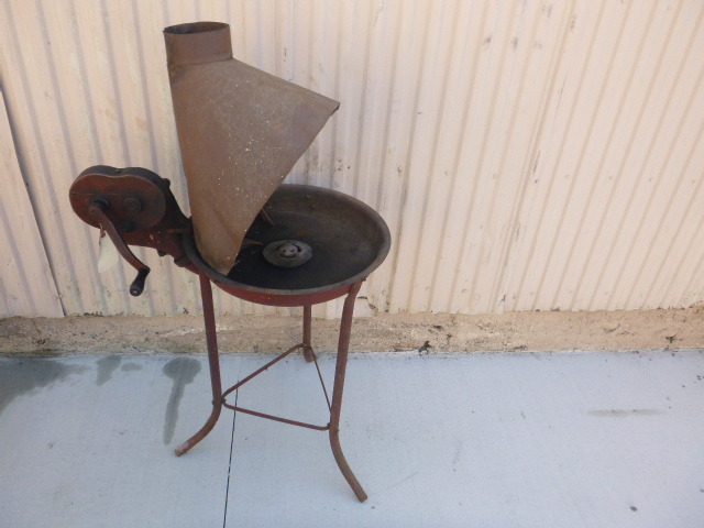 lot 7 image: Vintage Champion Blower and Forge