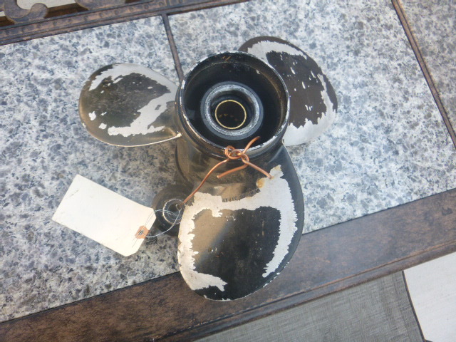 lot 14 image: Prop