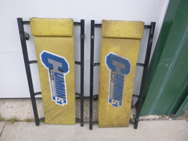 lot 59 image: 2 Car Creepers