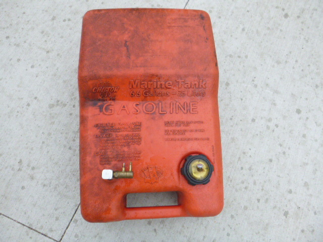 lot 67 image: Chilton Marine Gas Tank