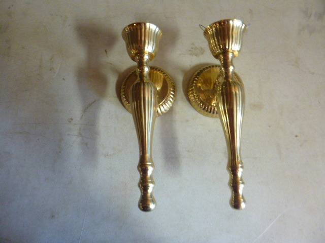 lot 74 image: 2 Brass Wall Candle Holders