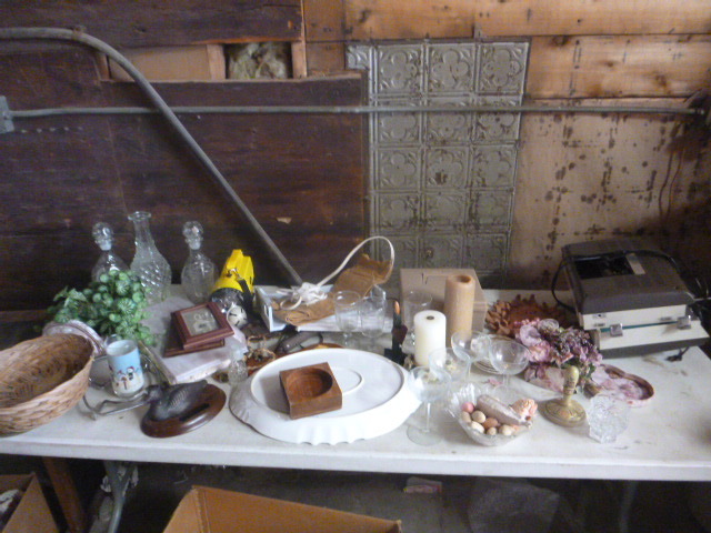 lot 113 image: Miscellaneous Items