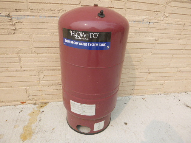 lot 159 image: Water Worker Precharged Water System Tank