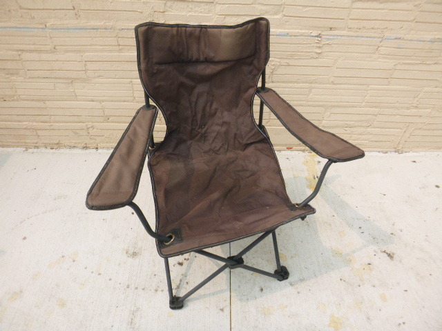 lot 172 image: Fold-Up Chair