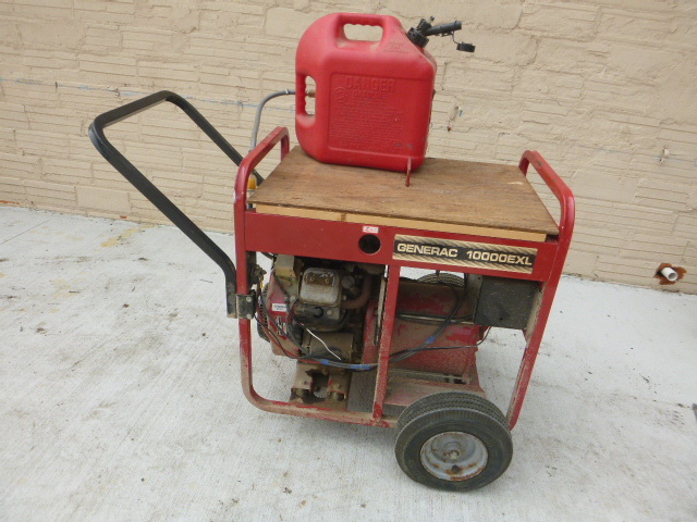 lot 189 image: Generac 10000 EXL Generator
