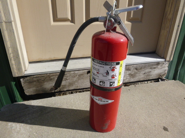 lot 28 image: Amerex Fire Extinguisher