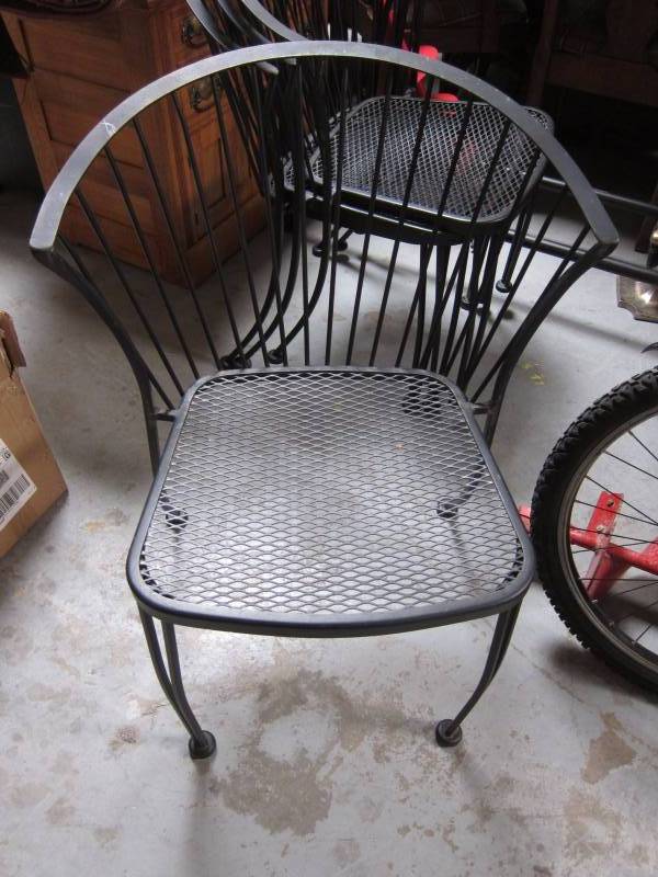 lot 23 image: Patio Chairs