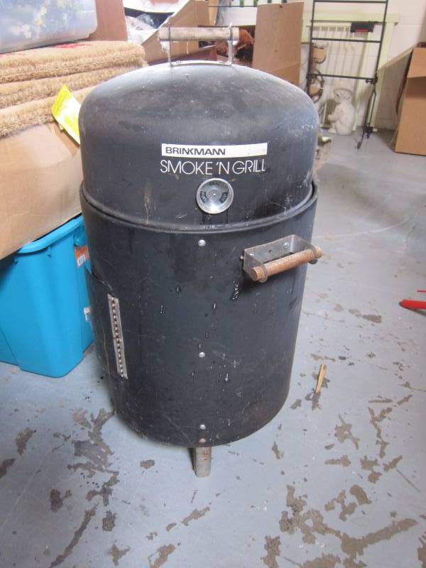 lot 26 image: Smoker