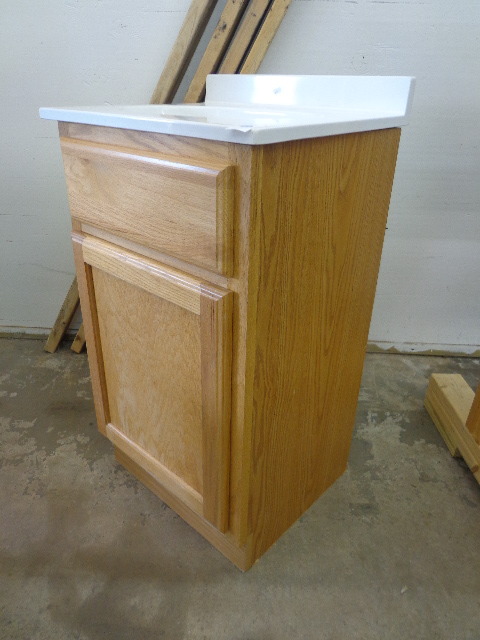 lot 6 image: Sink with Cabinet