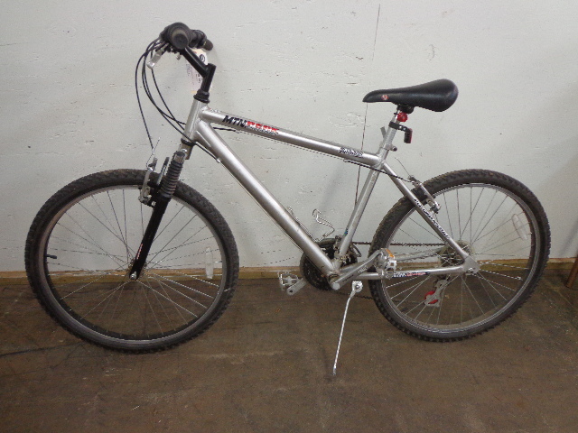 lot 17 image: Shimano Index MTN Bike