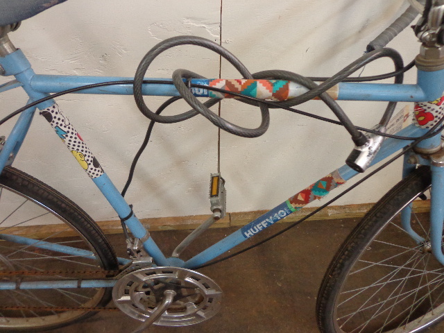 lot 29 image: Huffy 10 Speed