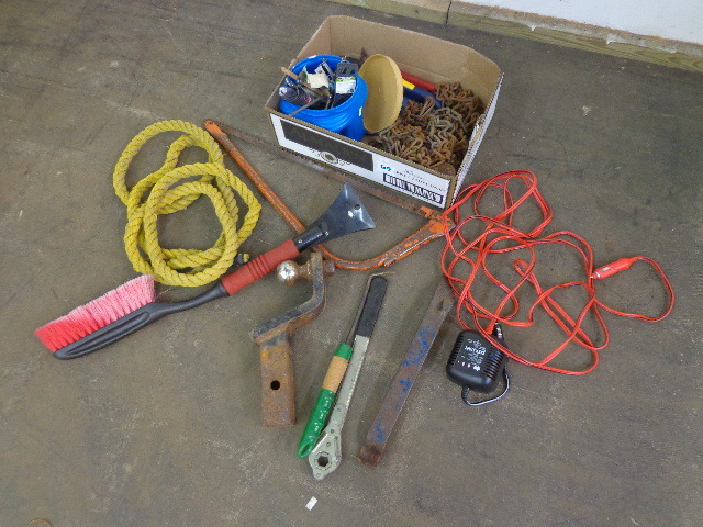 lot 69 image: Lot of Various Items