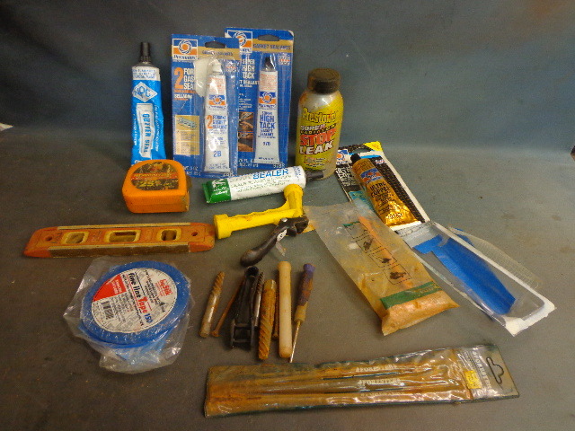 lot 74 image: Lot of Various Items