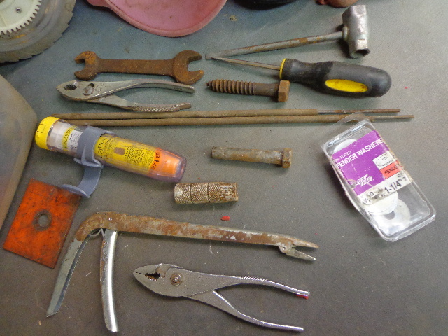 lot 89 image: Tools & Stuff