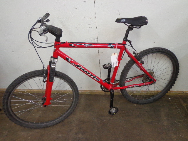 lot 94 image: Bike