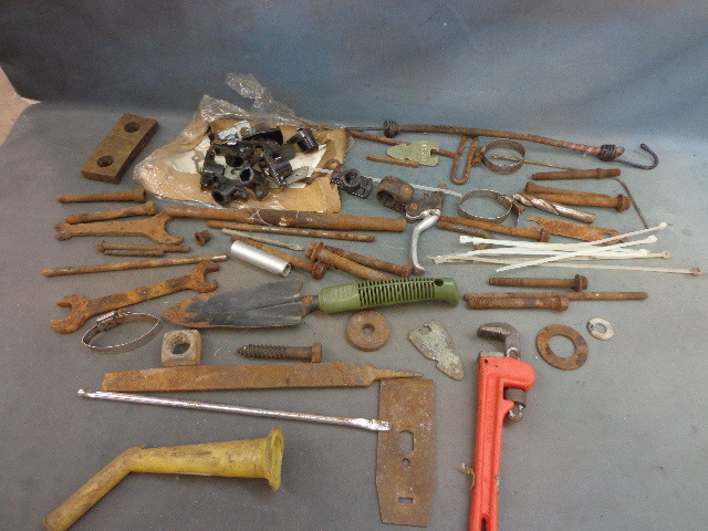 lot 96 image: Tools & Parts