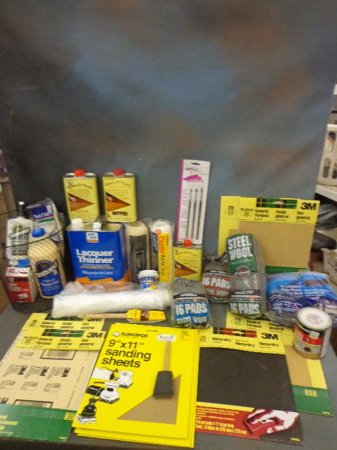 lot 118 image: Painting Supplies