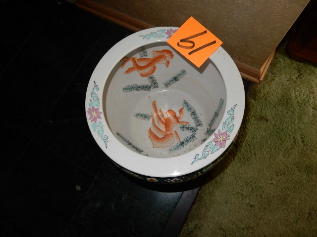 lot 19 image: Urn and Stand