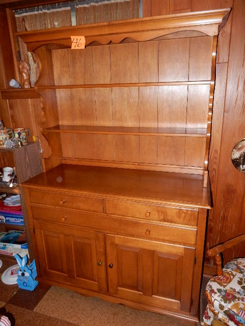 lot 46 image: Conant Ball Fine Quality Hutch.. 2 parts.