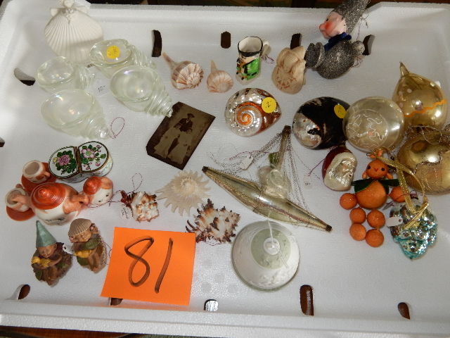 lot 81 image: Misc. Glass items as pictured.