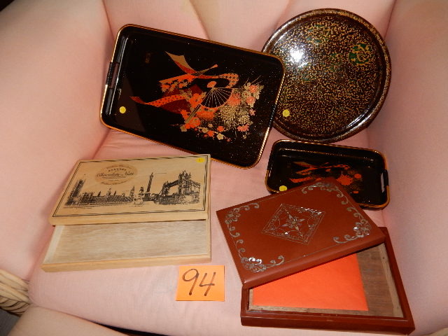 lot 94 image: boy and Girl Sitting.. Porcelain Dolls 2 Kewpie Dolls