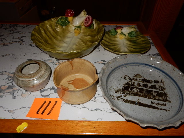 lot 111 image: Bayfield Pie plate, serving ware, pottery as pictured