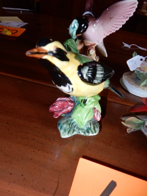 lot 65 image: Misc. Bird Statues.. Stangl, others