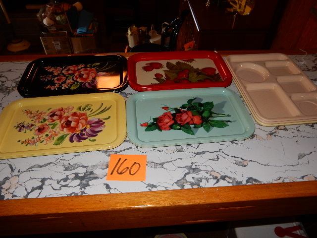 lot 160 image: 19, metal floral serving trays, 3, sectional trays, 5 hunting dog trays (1 has most of the dog chipped off)