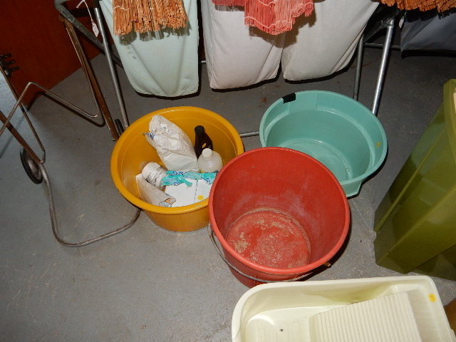 lot 199 image: Misc. Laundry items as pictured.