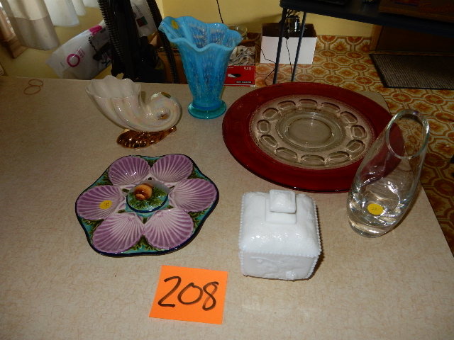 lot 208 image: Misc. Glassware as pictured