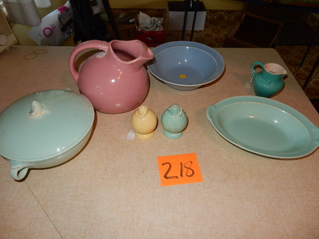 lot 218 image: LU-RAY, Serving items