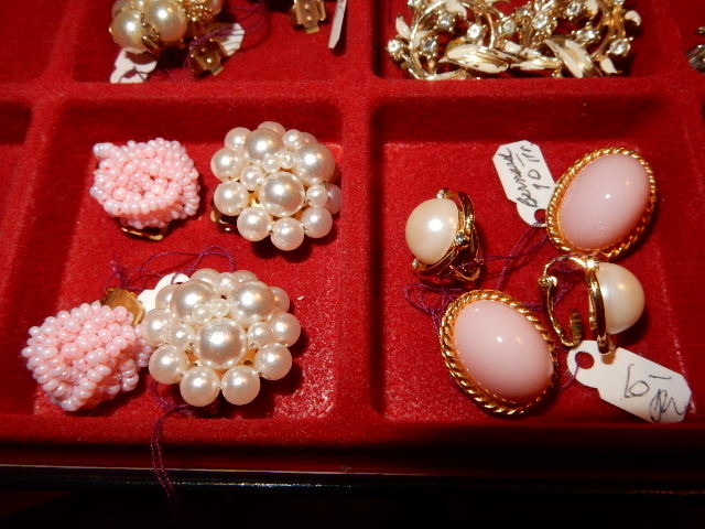 lot 1P image: Misc. Pins and Earrings as pictured