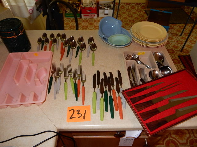 lot 231 image: WOW.. Think of the Childhood.. MELMAC  Here is a set of Melmac silverware.. Set of 8, less 2 t spoons.  And more