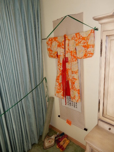 lot 235 image: Misc. Asian items.. Wall scroll, asian theme shoes, vintage chop sticks.. Kimona on hanger