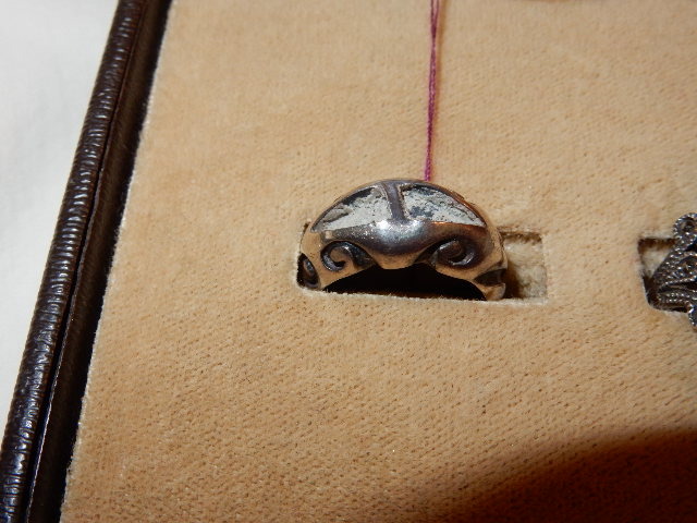 lot 1F image: 5 rings, please inspect